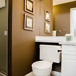 Executive Suites By Roseman - Pavilions Of Eau Claire