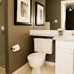 Executive Suites By Roseman - Pavilions Of Eau Claire