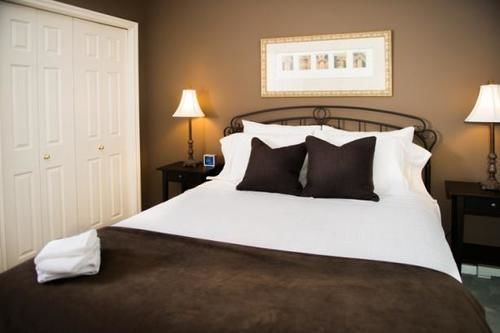 Executive By Roseman - Pavilions Of Eau Claire Hotel Calgary