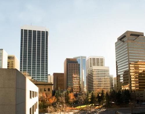 Executive By Roseman - Pavilions Of Eau Claire