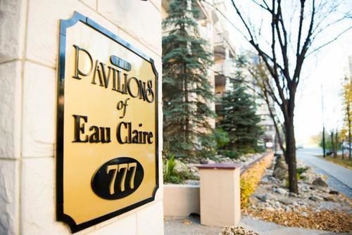 Executive By Roseman - Pavilions Of Eau Claire